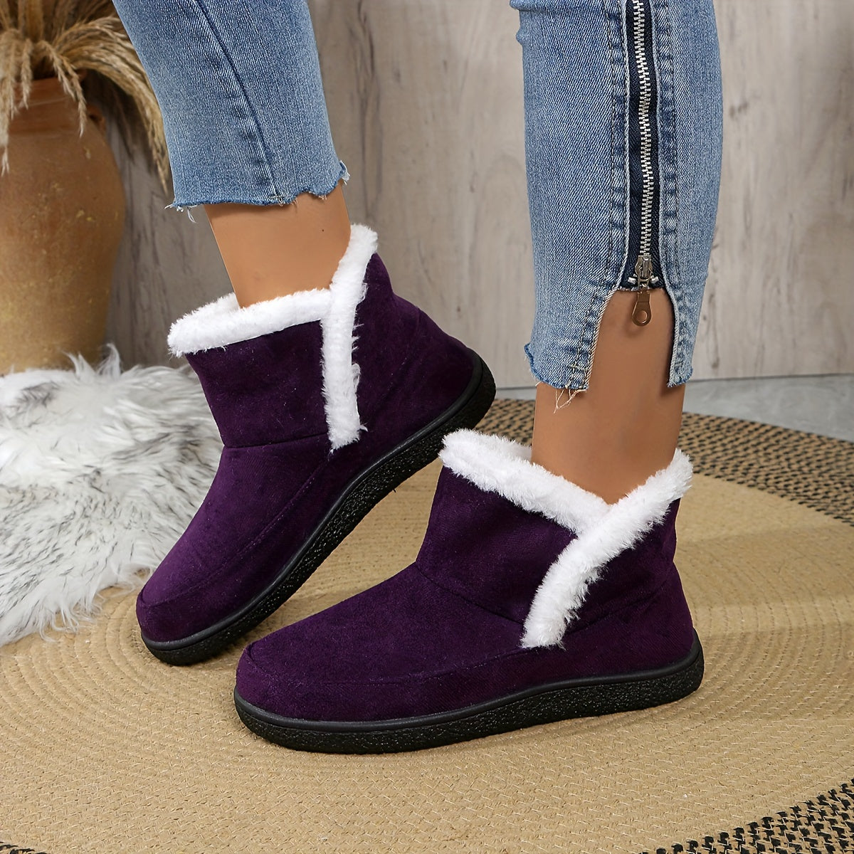 Plus Size Women's Comfort Shoes, Lightweight Fashion Snow Boots with Thickened Warm Soft Sole, Solid Color Casual Slip-on Outside Wear