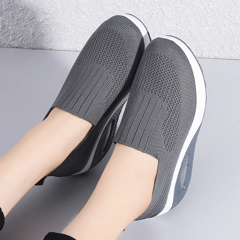 Women's Fashion Breathable Anti Slip Walking Shoes