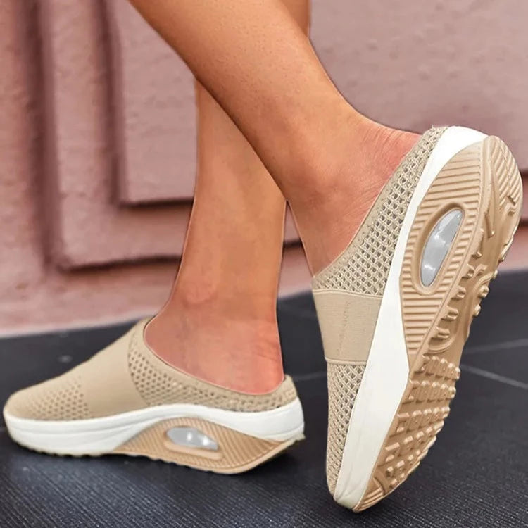 Women's Closed Toe Slip-On Slippers