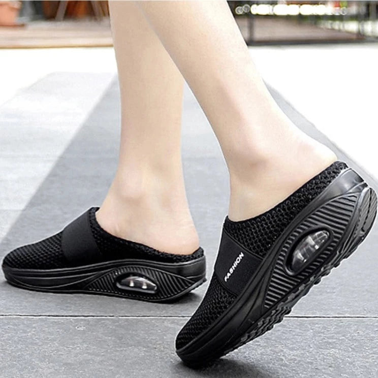 Women's Closed Toe Slip-On Slippers