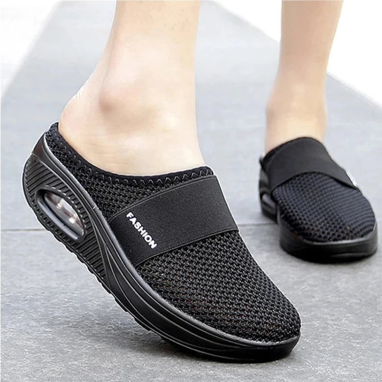 Women's Closed Toe Slip-On Slippers