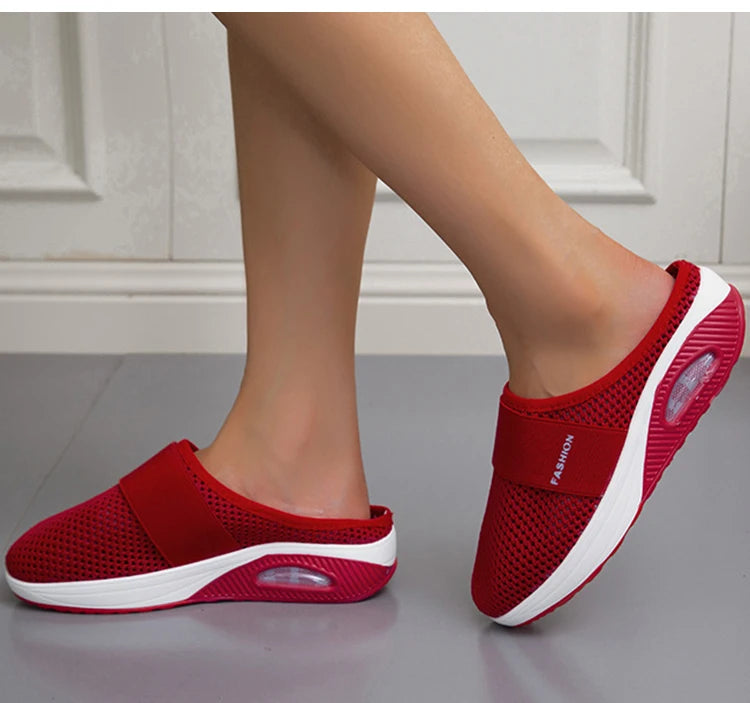 Women's Closed Toe Slip-On Slippers