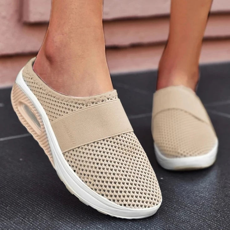 Women's Closed Toe Slip-On Slippers