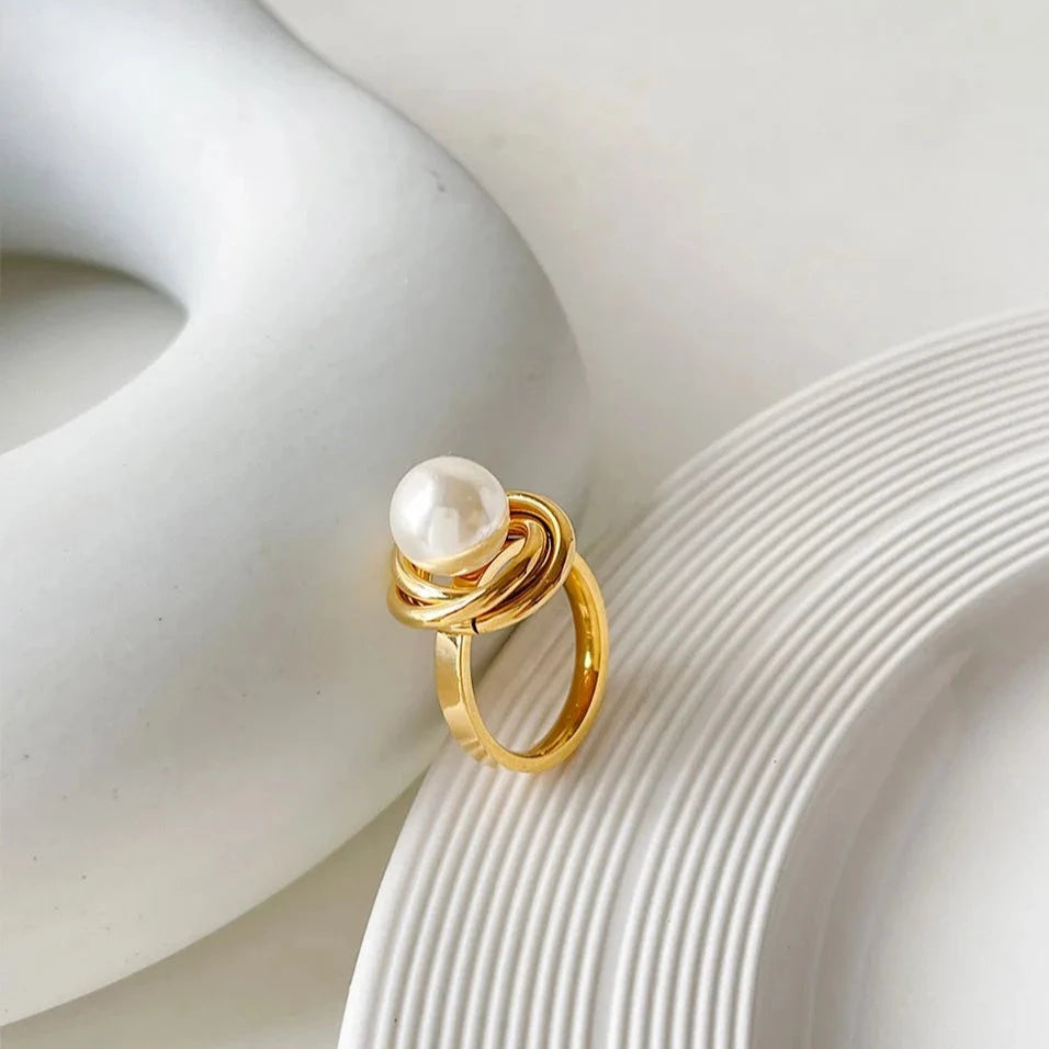 Women's Elegant Stainless Steel Wire Wrapped Gold Plated Pearl Rings