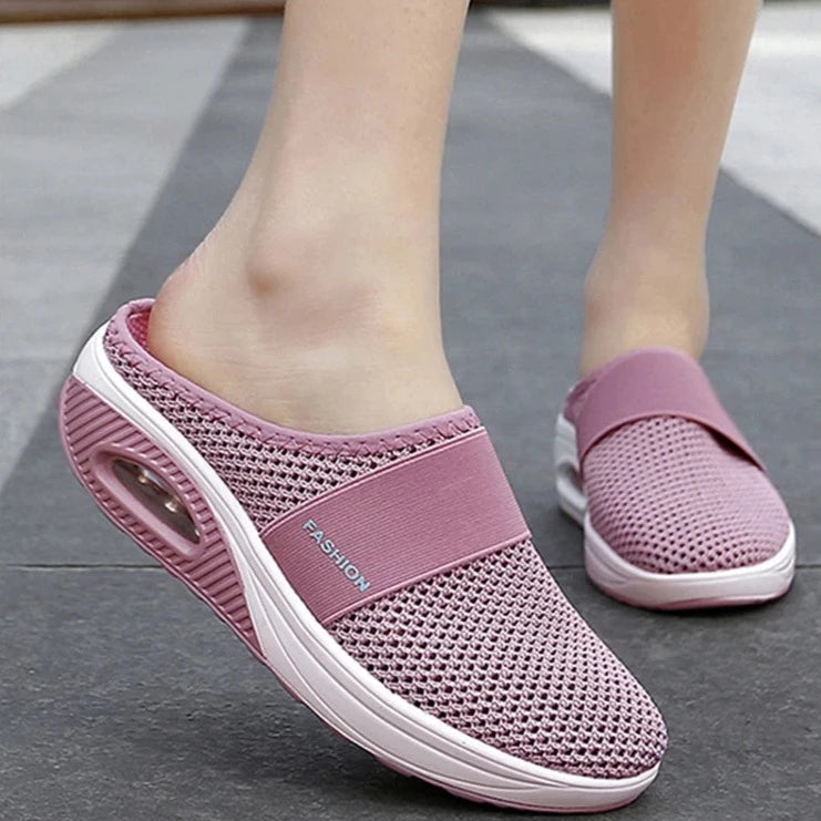 Women's Closed Toe Slip-On Slippers