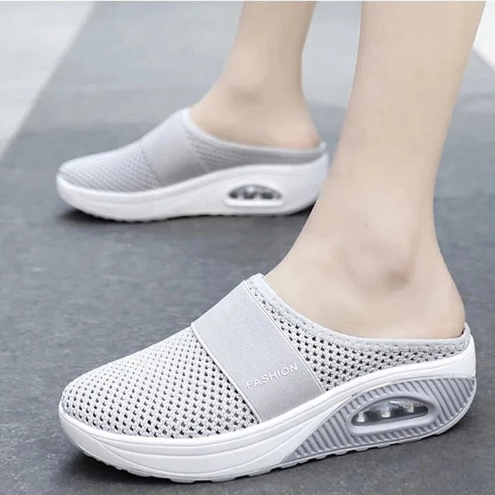 Women's Closed Toe Slip-On Slippers