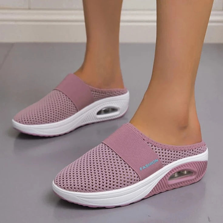 Women's Closed Toe Slip-On Slippers