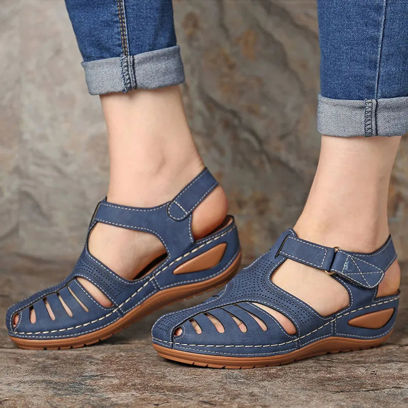 Women&#39;s Sandal with Back Strap