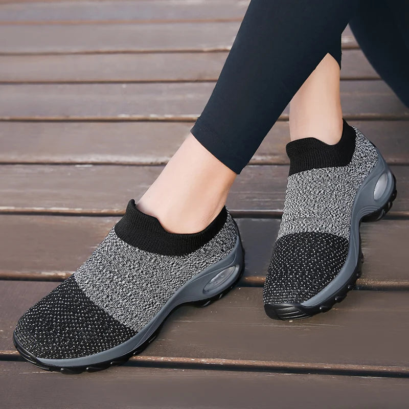 Women's Fashionable Thick Sole Socks Sneakers