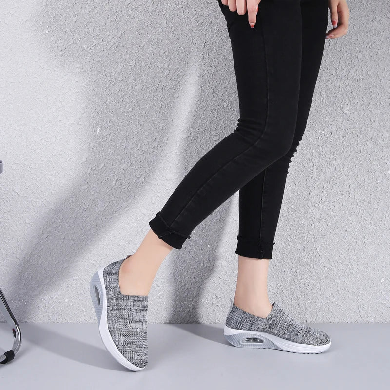 Women's Fashion Breathable Anti Slip Walking Shoes