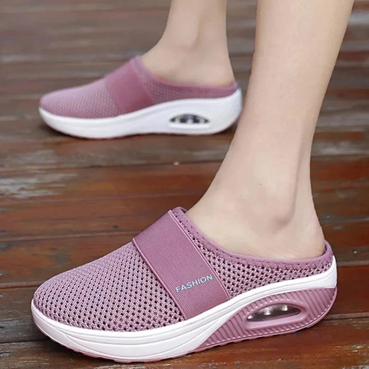 Women's Closed Toe Slip-On Slippers