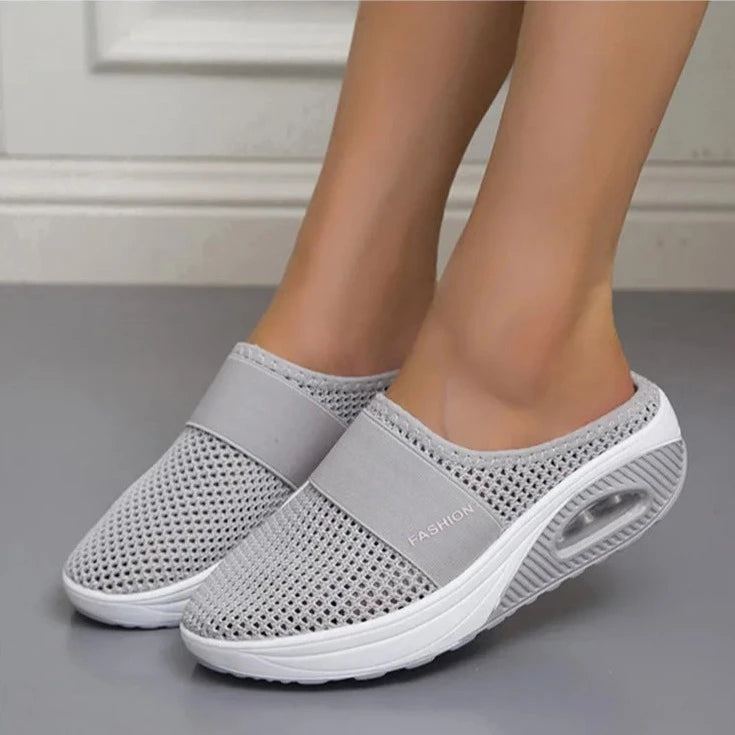 Women's Closed Toe Slip-On Slippers