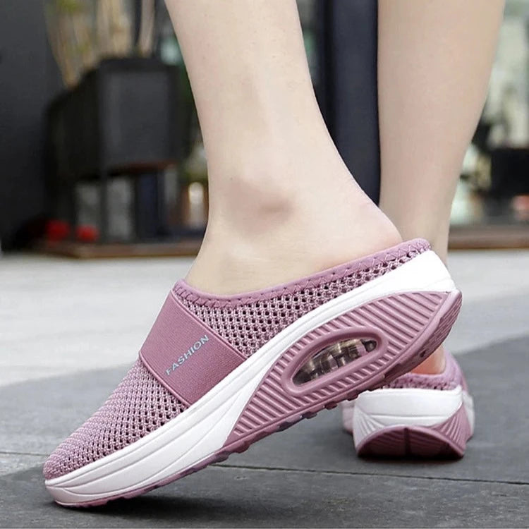 Women's Closed Toe Slip-On Slippers