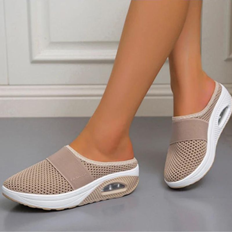 Women's Closed Toe Slip-On Slippers