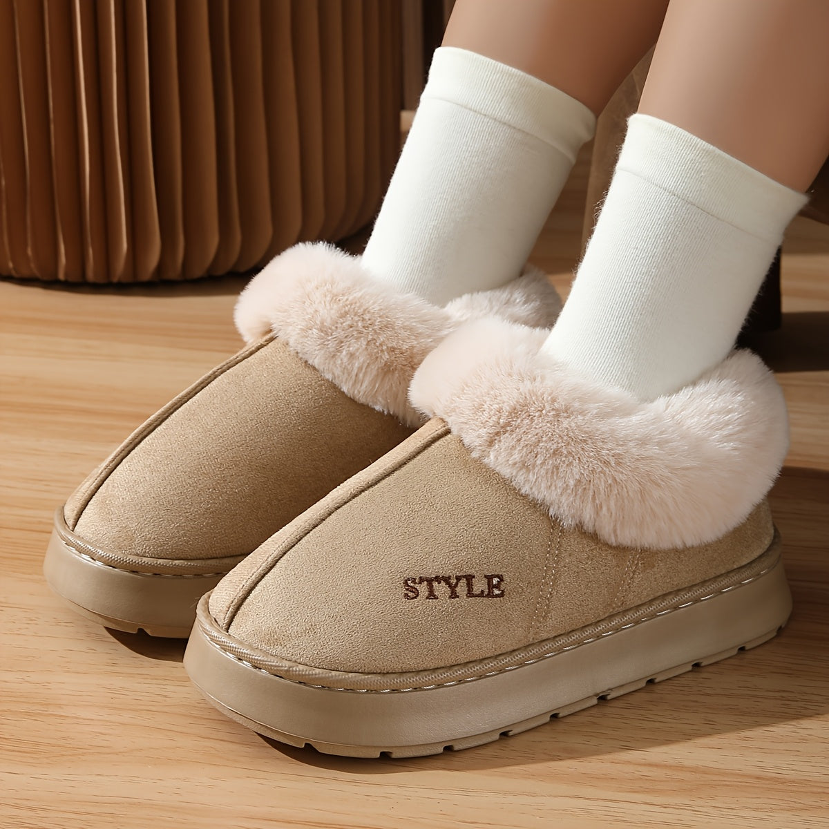 Cozy Fleece-Lined Women’s Slippers - Indoor Casual Slip-Ons with EVA Sole, Fabric Upper, and All-Season Comfort.