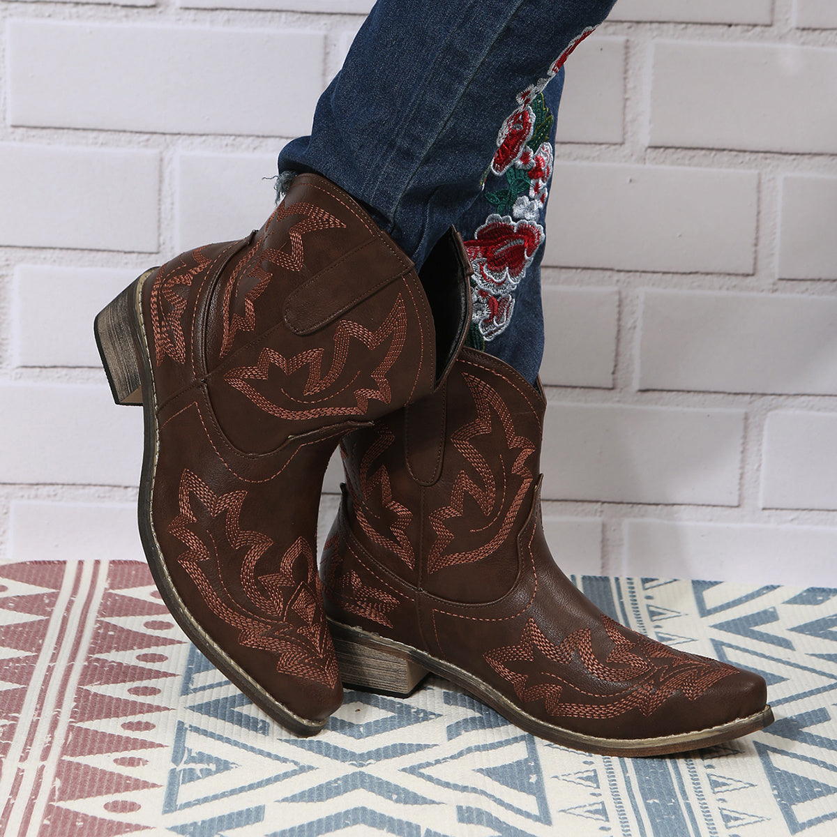 Chic Floral Pointed-Toe Chelsea Booties - Women's V-Cut, Mid Heel, Comfortable Slip-On Western Ankle Boots