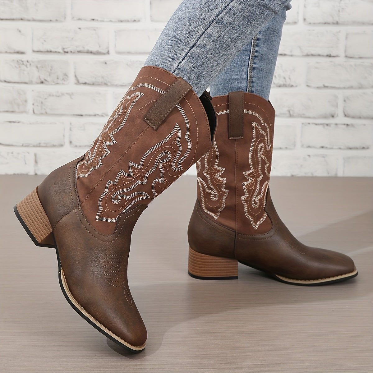 Retro Square Toe Slip-On Cowboy Boots for Women - Comfortable Western Style with Chunky Heel - Vintage Chic, Everyday Wear, Effortless On/Off