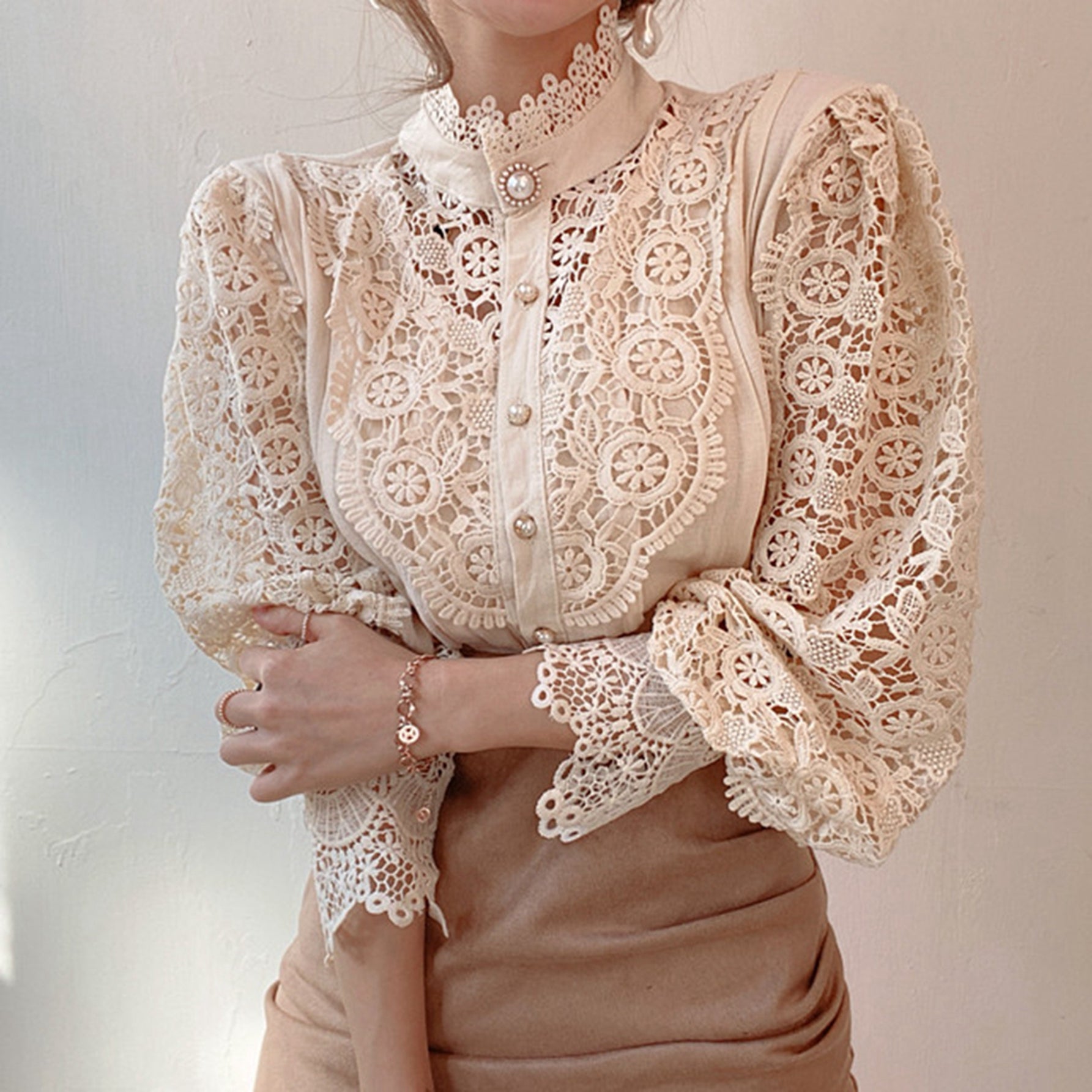 Women's Blouse Lace Puff Sleeve Lantern Sleeve Solid Pleated Women Blouse