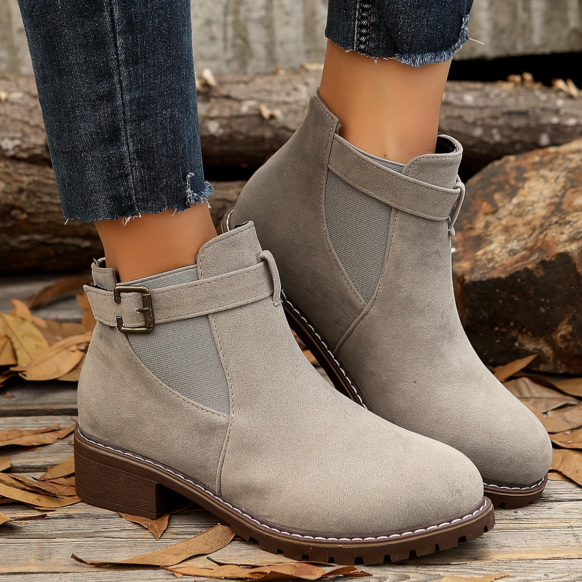 Stylish Women's Retro Slip-On Ankle Boots, Low Heel Fabric Shoes with Round Toe and Durable TPR Sole